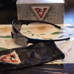 Oakley Sunglasses NWOT
